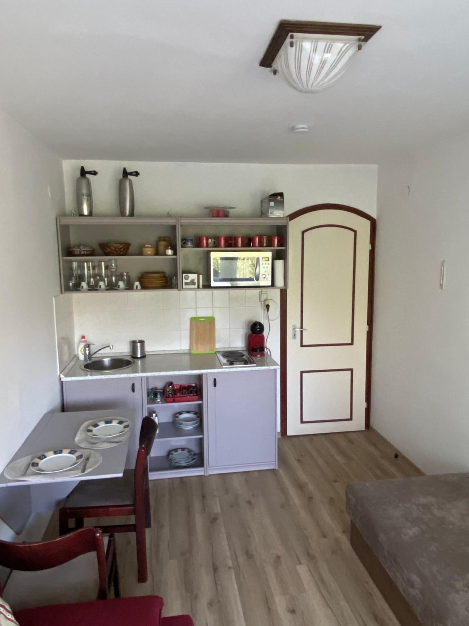 Veronika Apartman Balatongyorok Luaran gambar